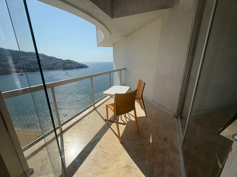 Balcon con vista al mar